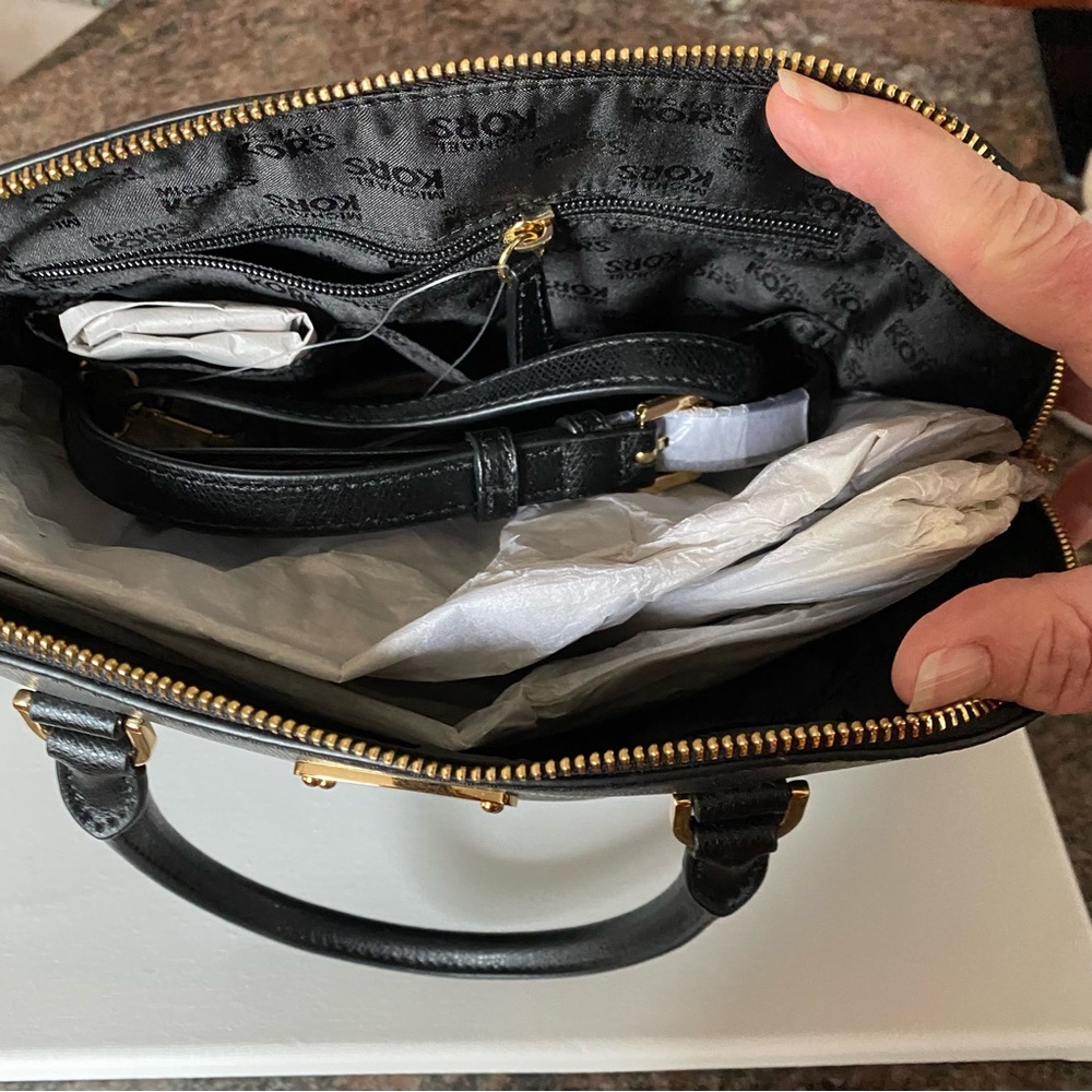 NWT Michael Kors Y2K Cindy black leather dome satchel - Picture 8 of 16